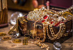 Pirate treasure chest full of jewellery