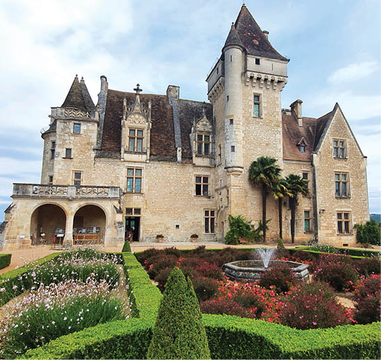 milandes castle from Dordogne ( France) 
