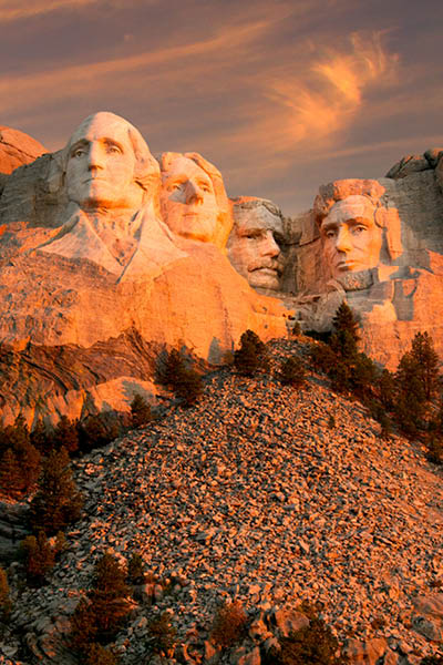 Sunset over Mount Rushmore Memorial