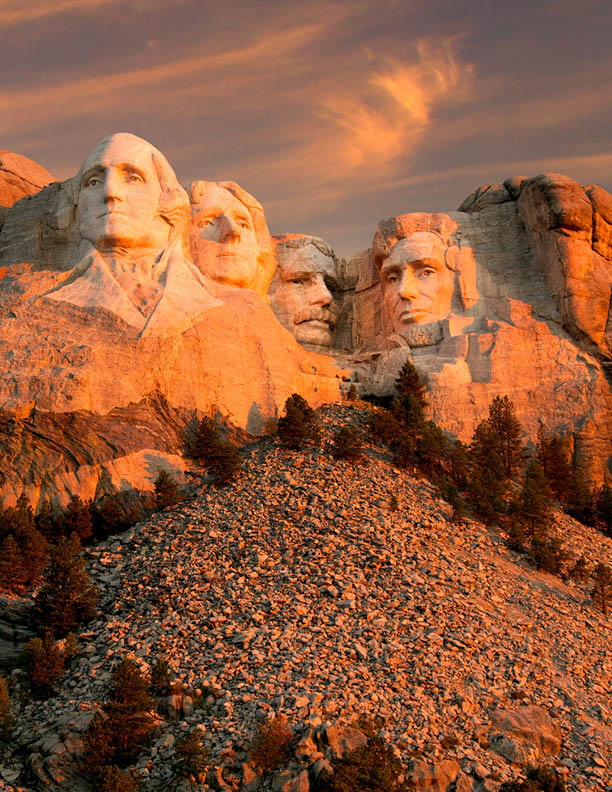 Sunset over Mount Rushmore Memorial