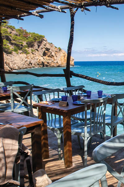 Restaurant in Cala Deia with stunning sea views.